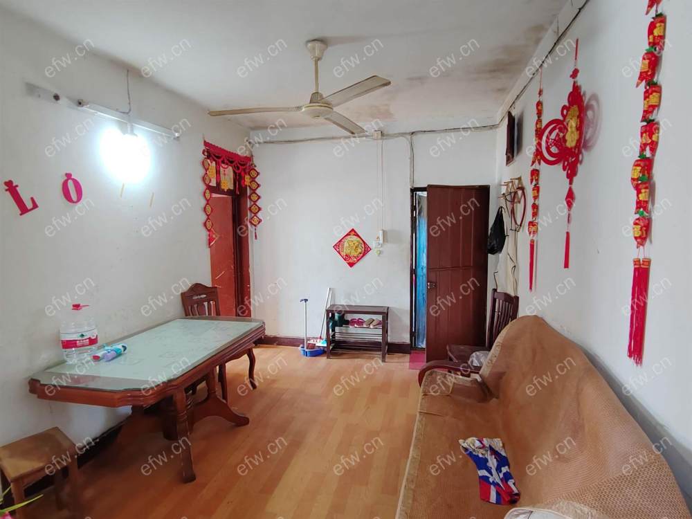 简单装修，诚心出租，可谈