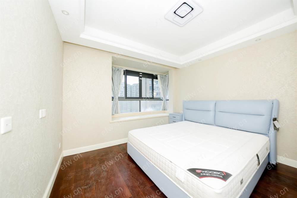 房东软装15万未入住 四开间朝南 南北双阳台