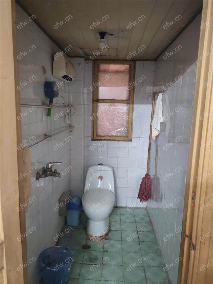 精装修三房,看房预约`的