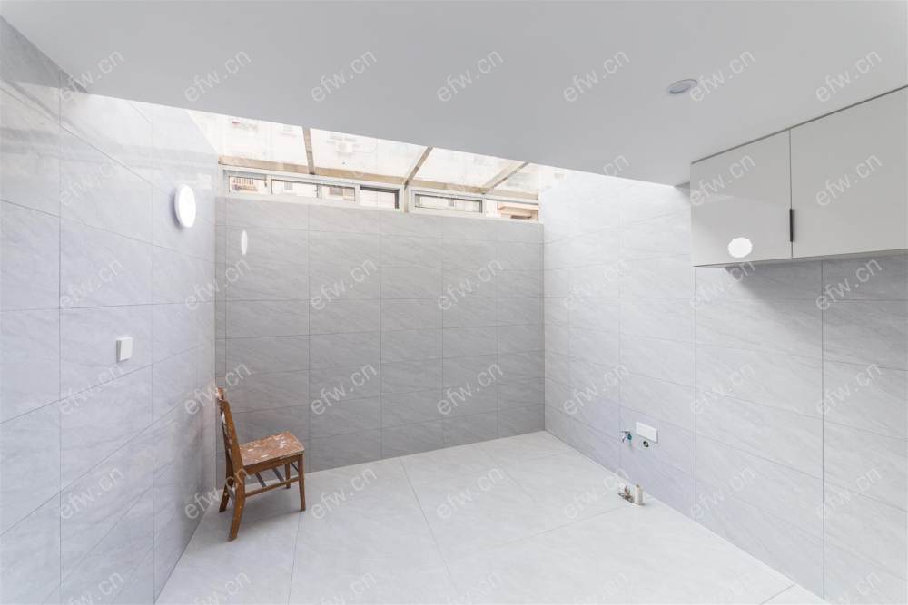惠龙新村 D区，1楼3个房间，带院子，,