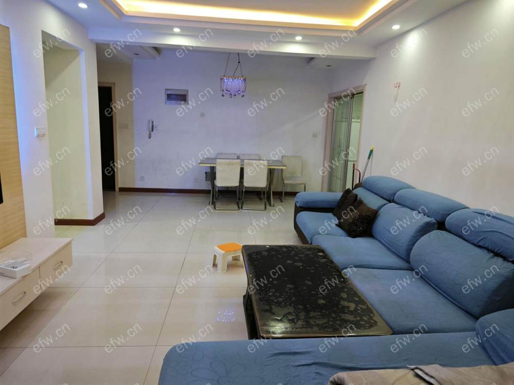 精装修，拎包入住家具家电齐全
