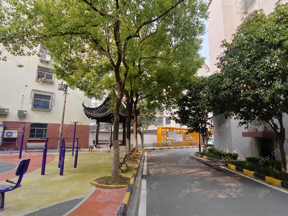 village位置好，环境优雅，area