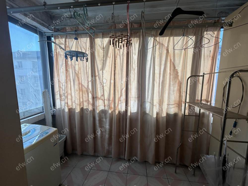 惠龙新村 2室1厅  5楼
