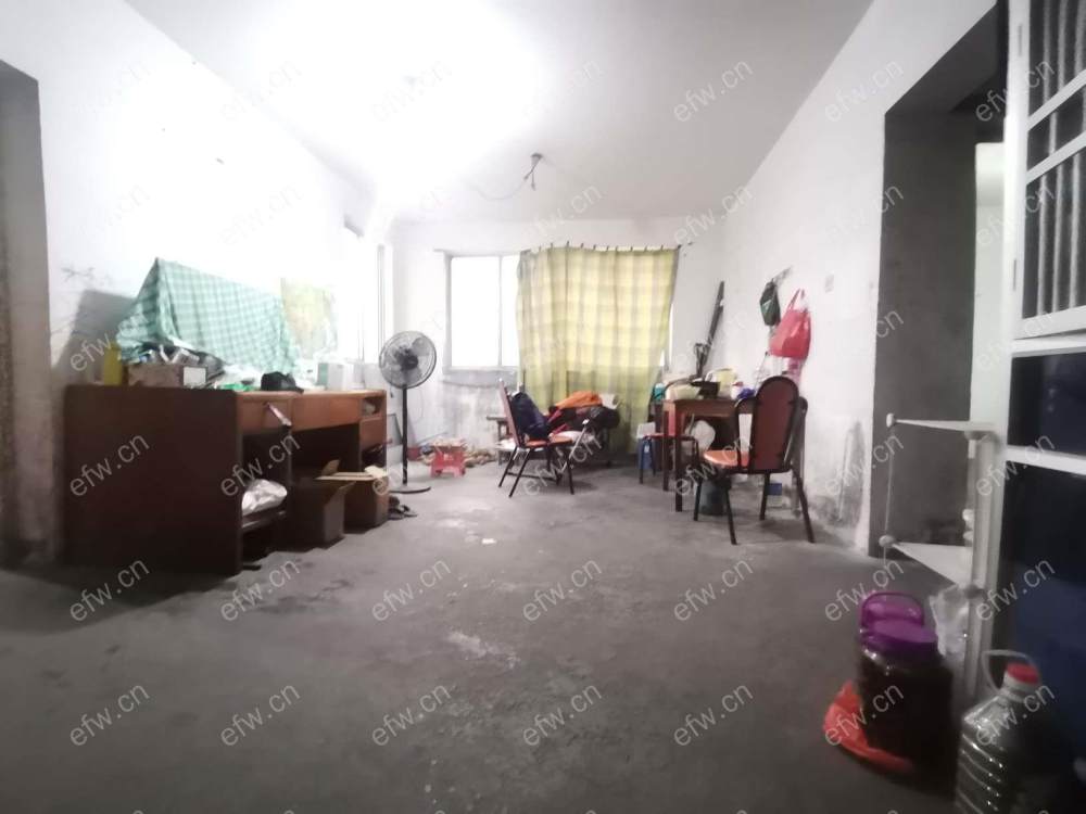长宁苑三区边套 位置好，环境优雅，111平米毛坯3房