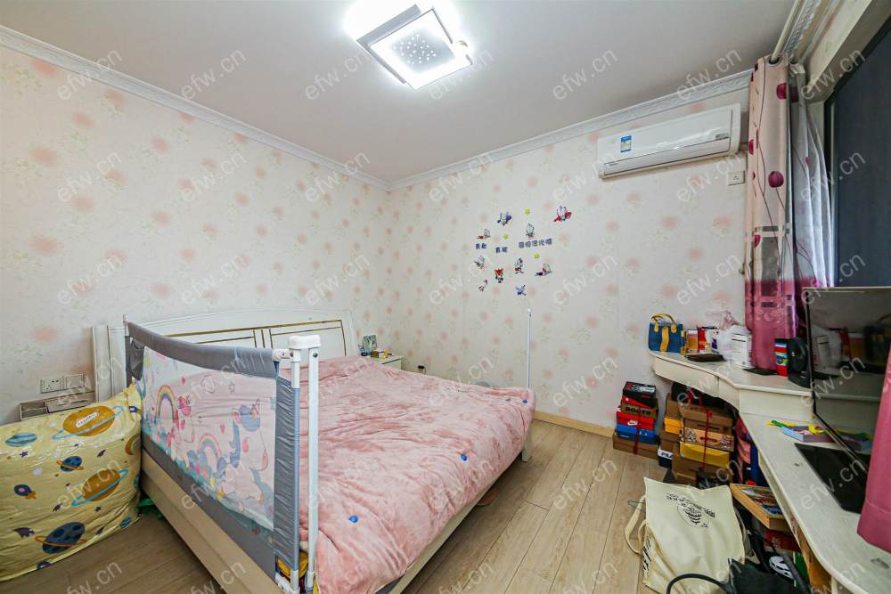 精装         2房