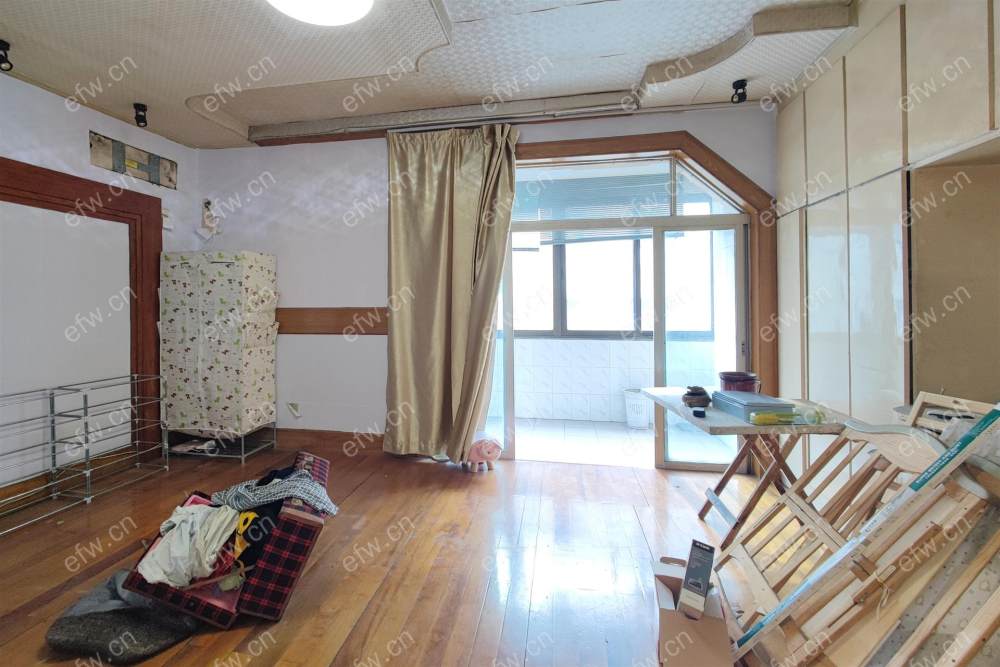 锡州东路  3室一厅双阳台 南北通透
