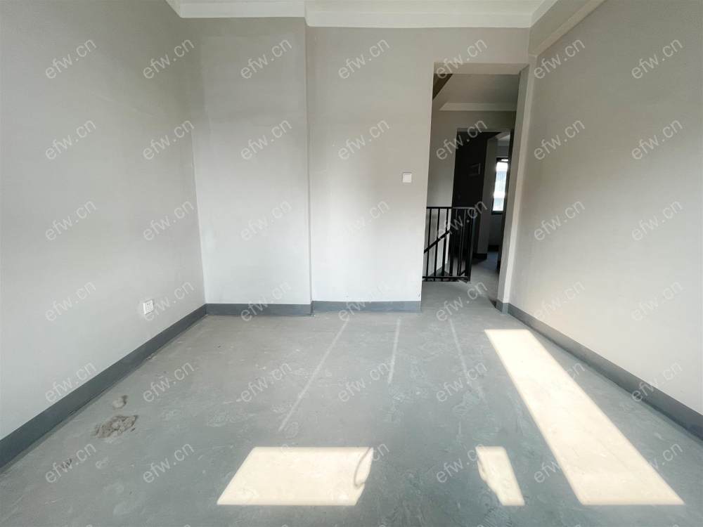 惠山映中叠出售