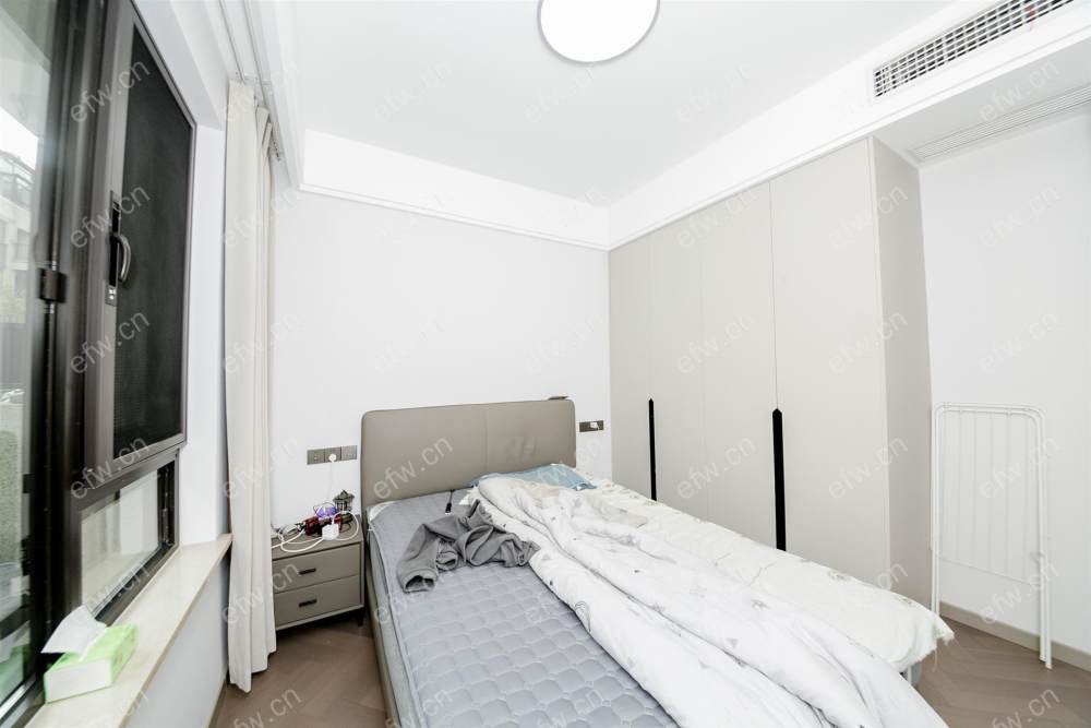 豪装未入住南北大院子叠加别墅