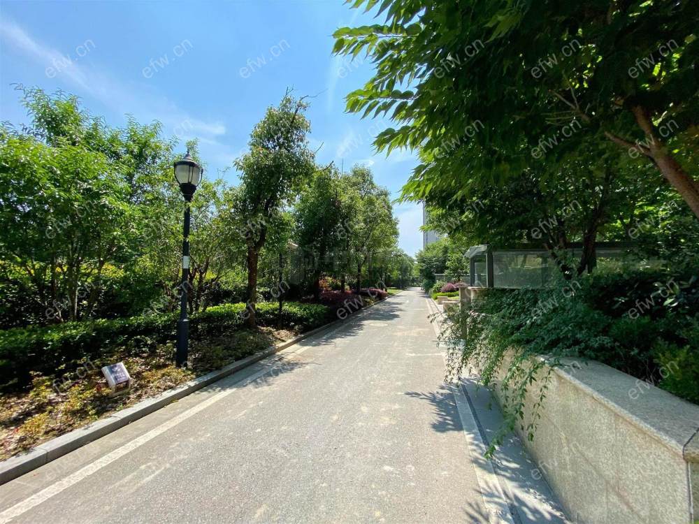瑞仕花园毛坯大平层诚心出售