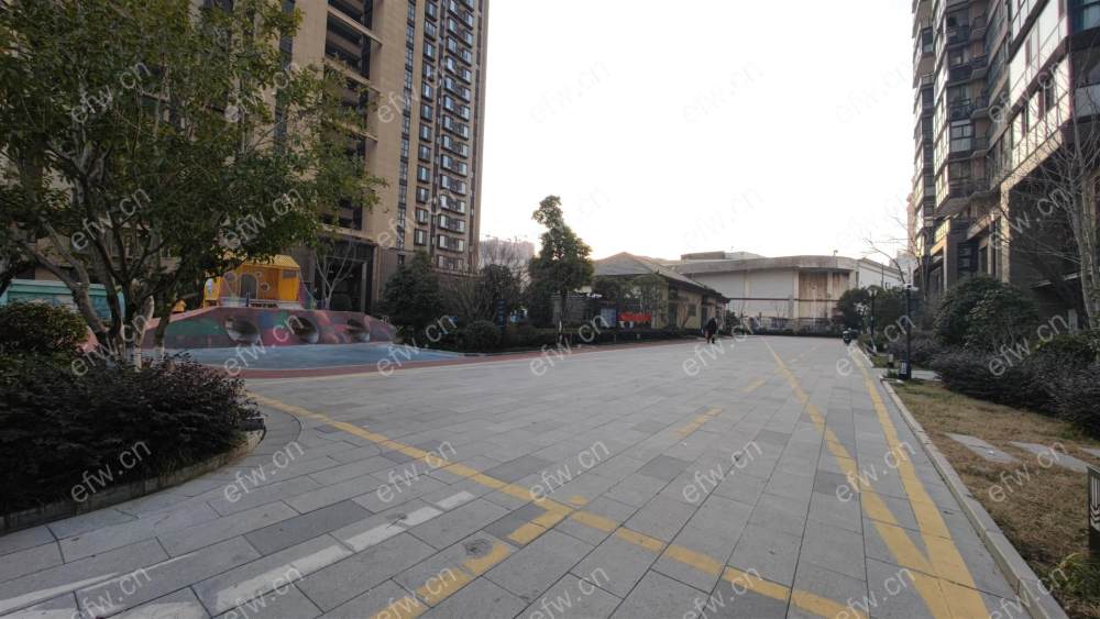 梁溪区地铁口 精装3房