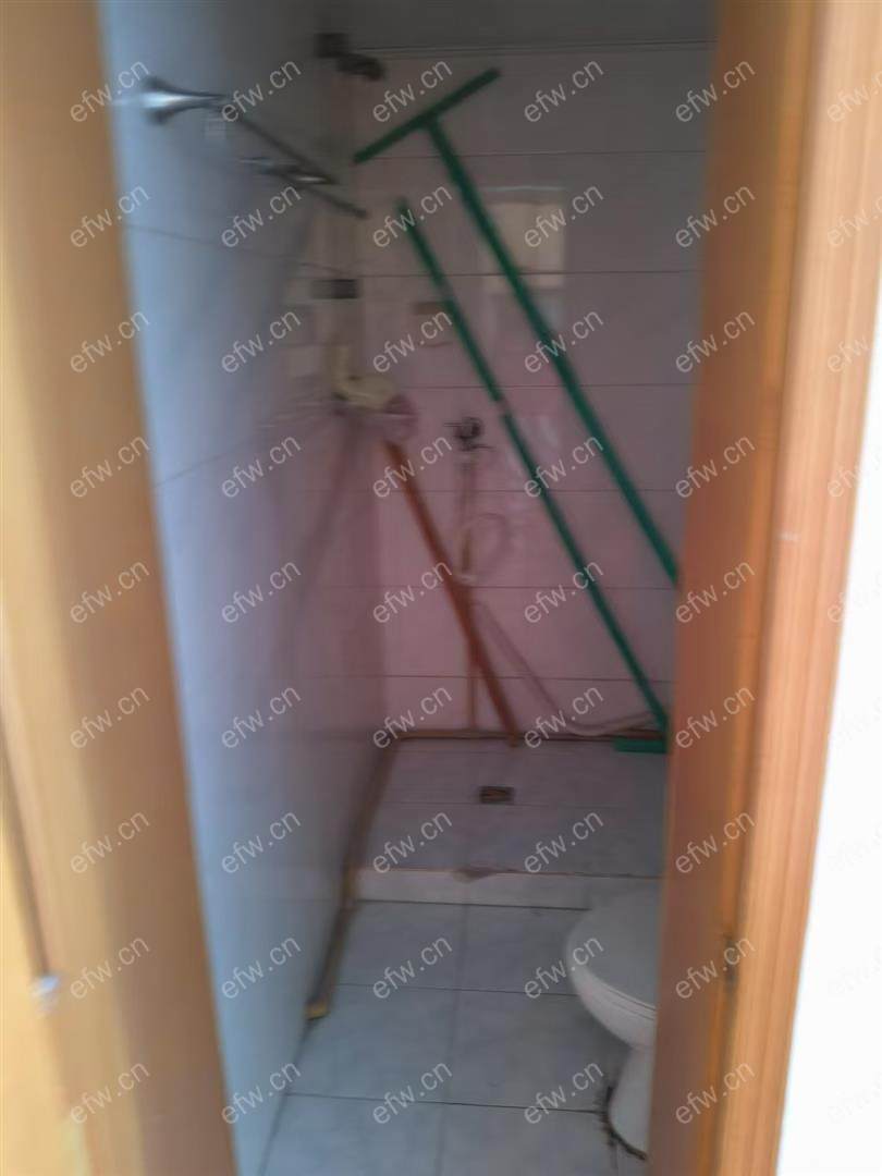 太湖广场周边精装三室二厅设施齐楼层好二套房子打通