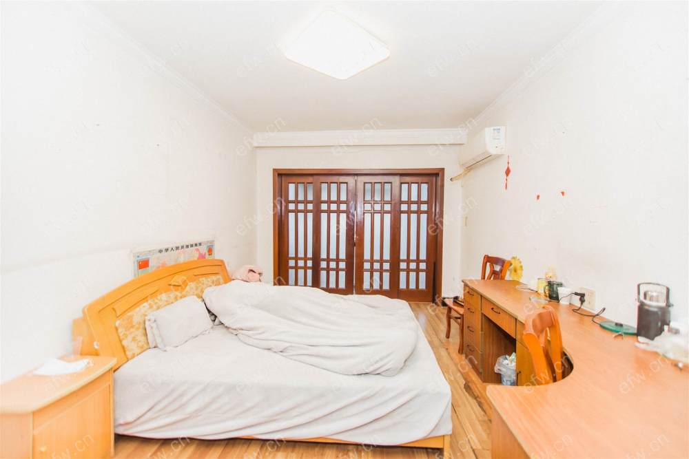 room房豪装拎包即住,village尽享优雅品质,多重阳台+飘窗