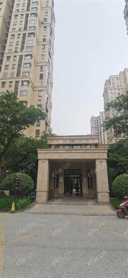 绿地世纪城四期(200-231） 年轻时尚,4居室,观景房,落地大飘窗,采光视野一流