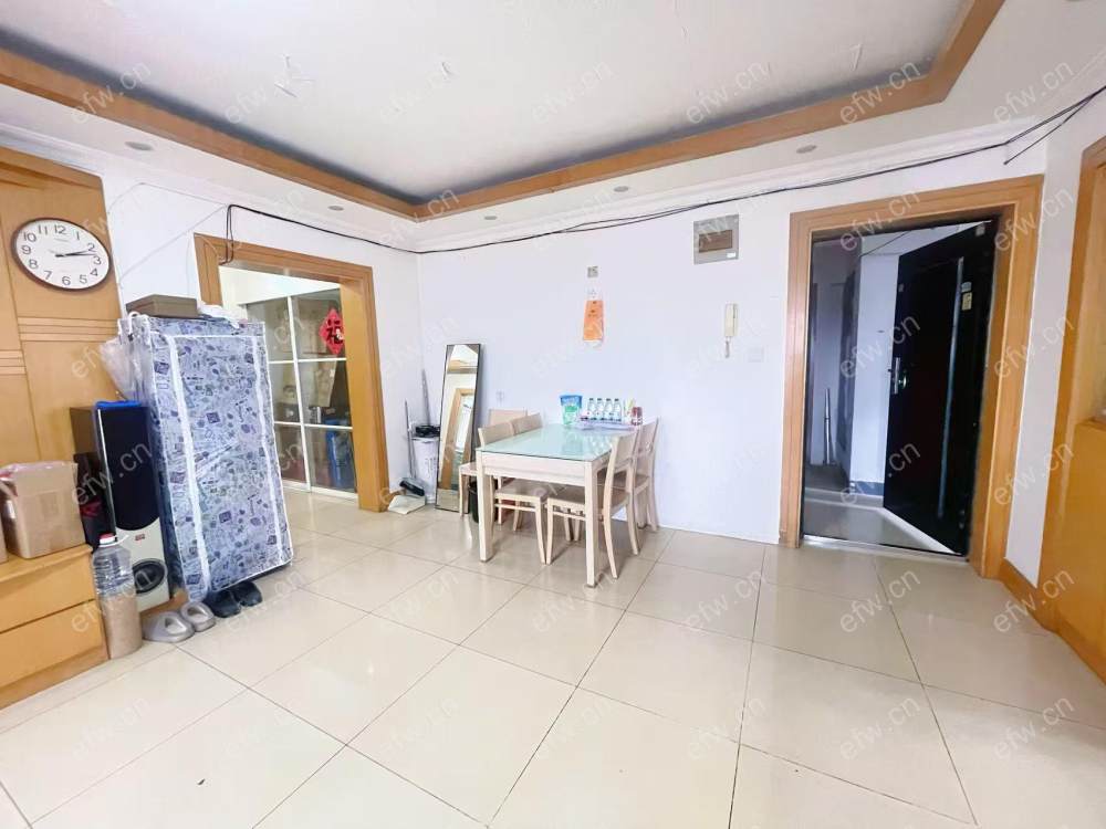 婚装全明东边户，格局工整合理