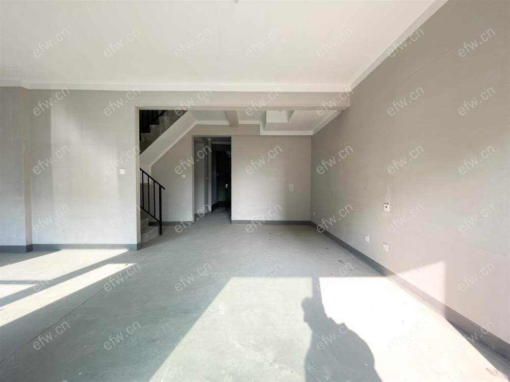 惠山映中叠出售