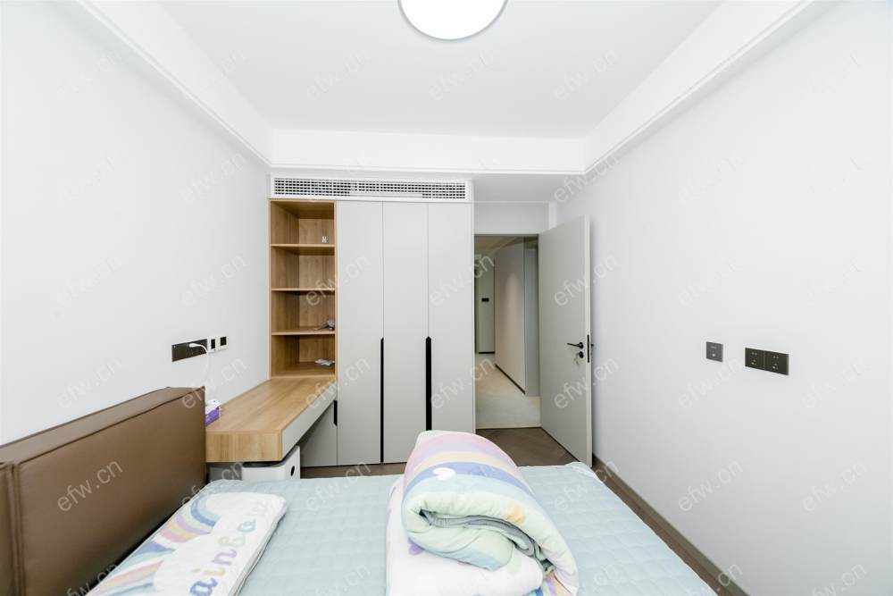 豪装未入住南北大院子叠加别墅