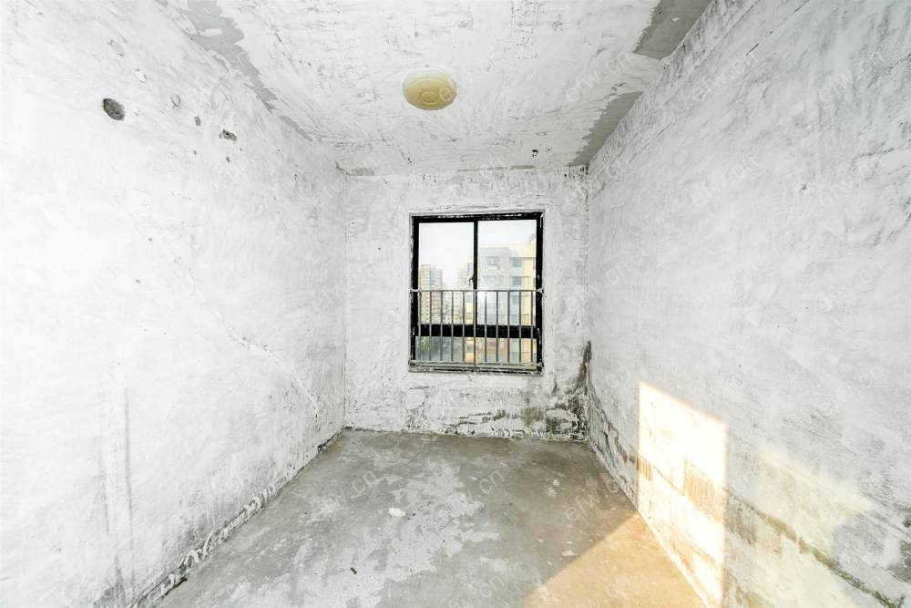 天鹅湖花园B区 3室2厅