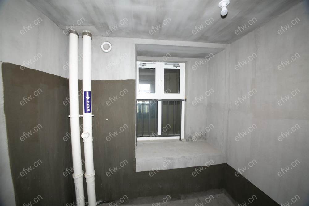 业主急售 瑷颐湾 纯毛坯房