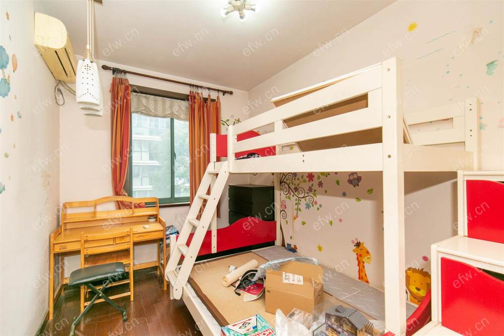 红山花园一期（东区） 3房 全明户型 另送家电