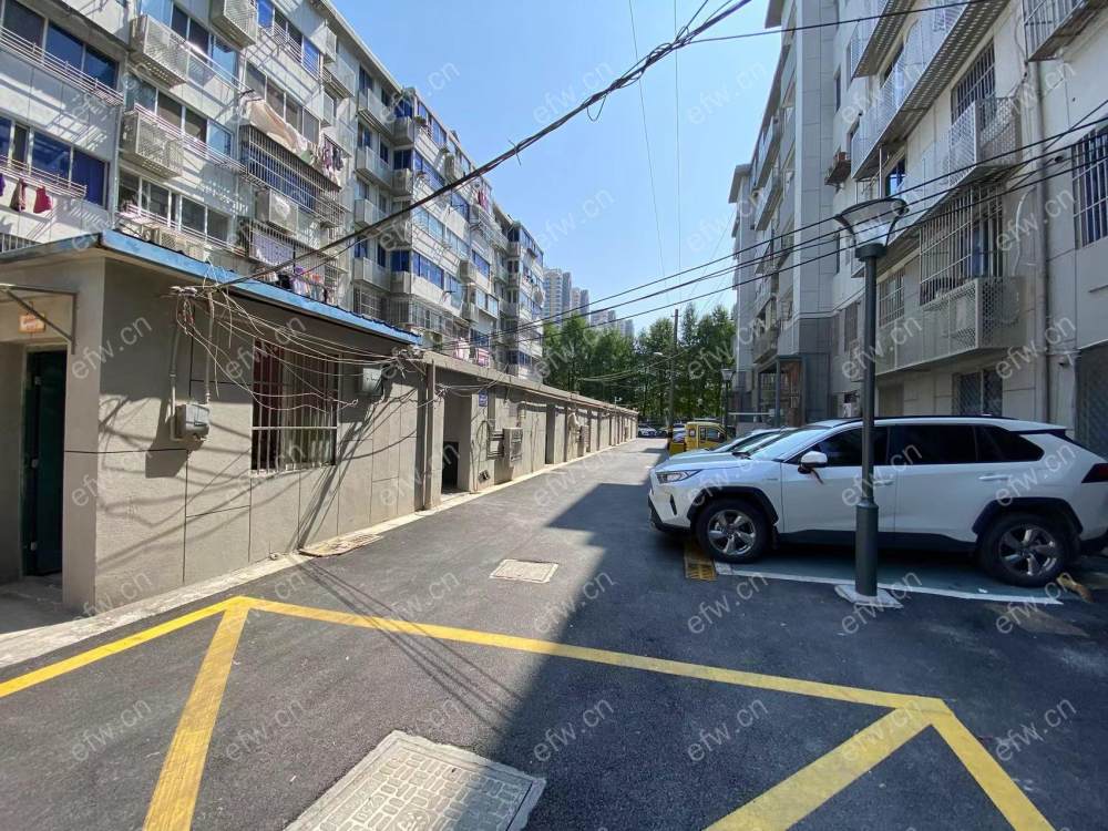 青莲路旁  新溪南新村    三房  诚心出售