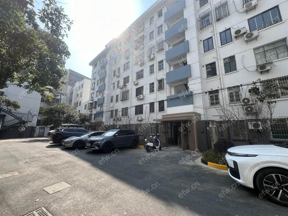 2房豪装拎包即住,五爱路尽享优雅品质,多重阳台+飘窗