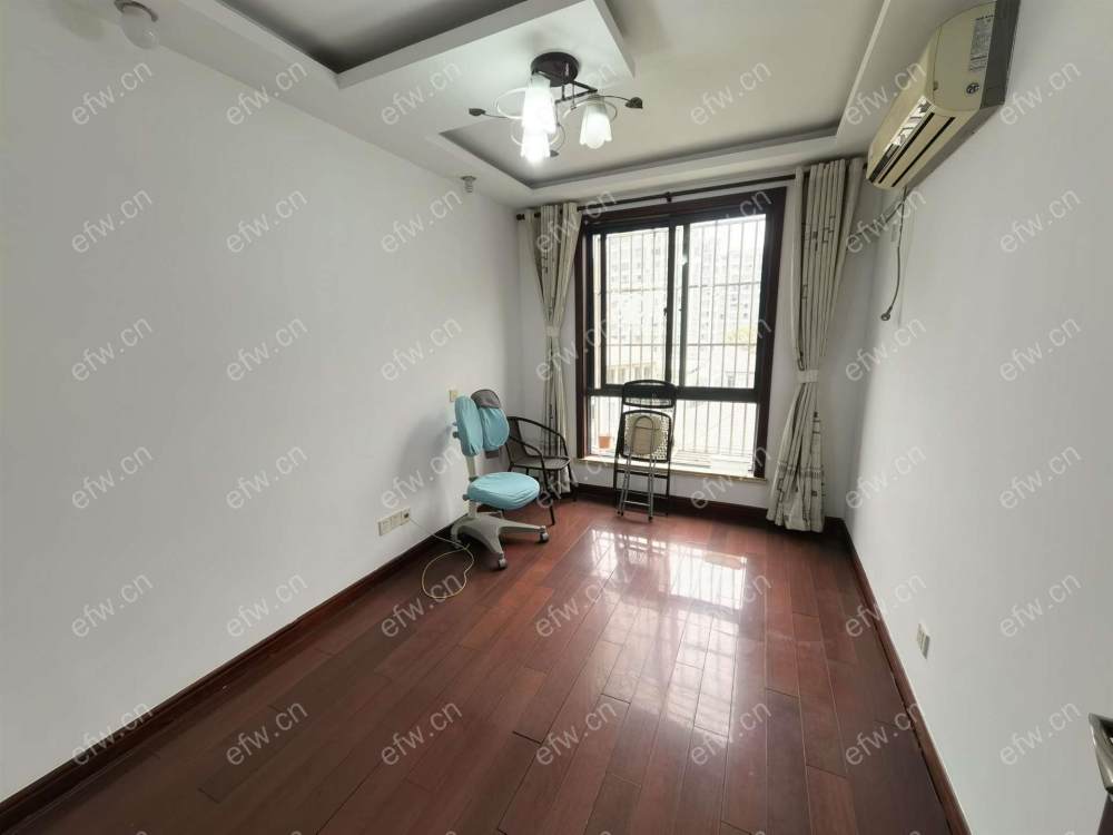 康桥丽景精装3室  随时看房 拎包入住