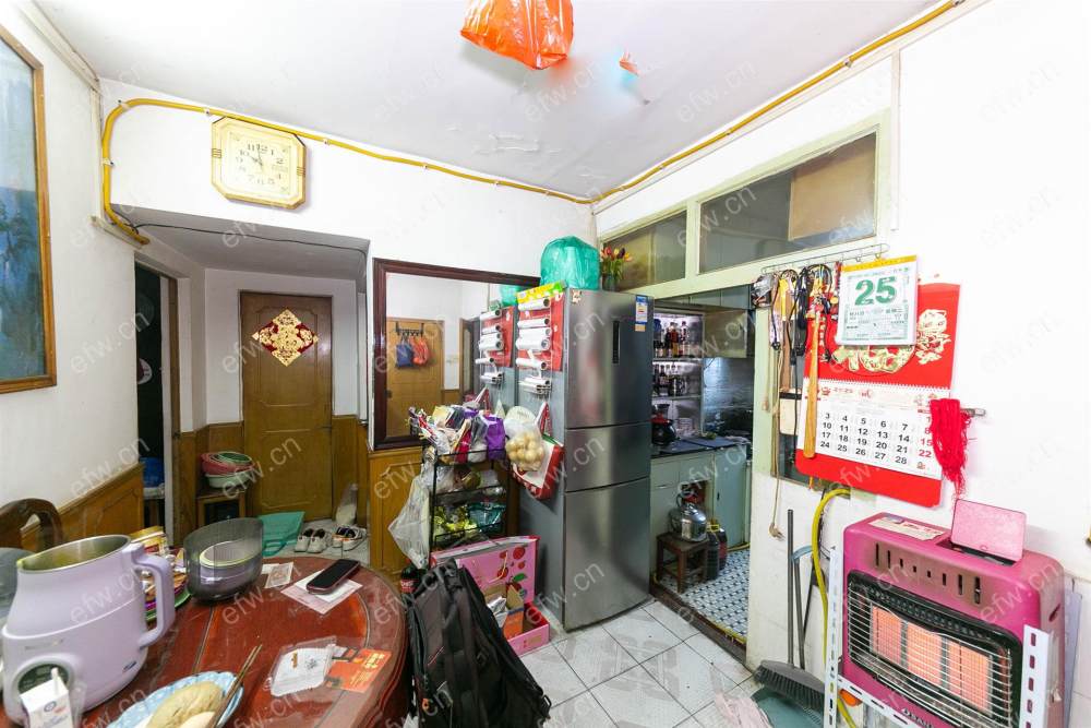 刘潭二村    地铁口待拆迁3房，楼层