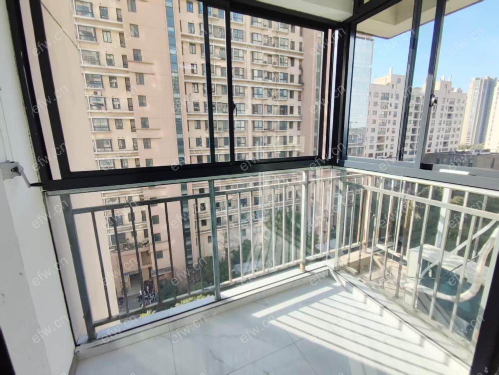 中南家园A区精装2室  随时看房 拎包入住