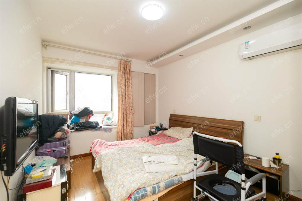 万达广场C区 2室2厅...