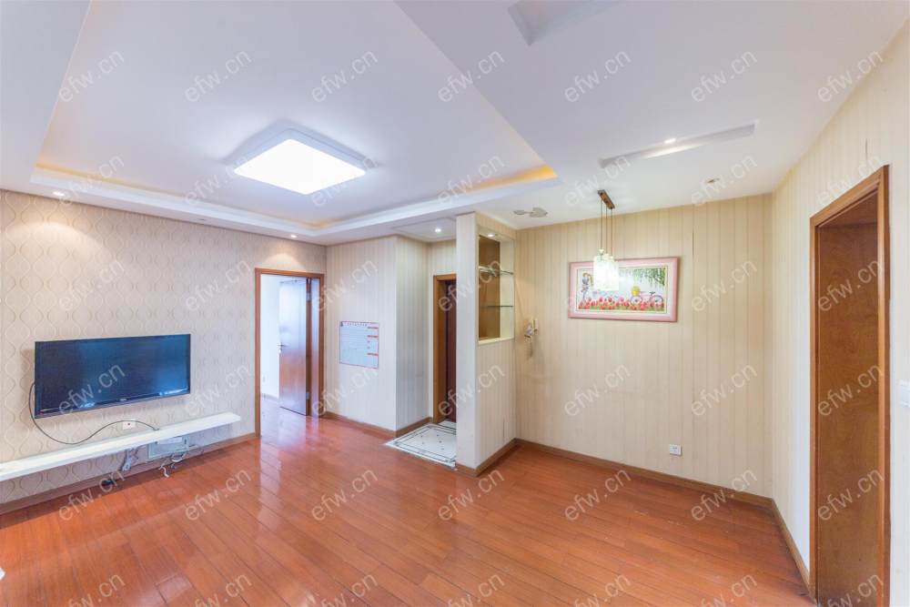 婚装全明东边户2房,蓉湖山水（奕盛花园） 格局工整合理