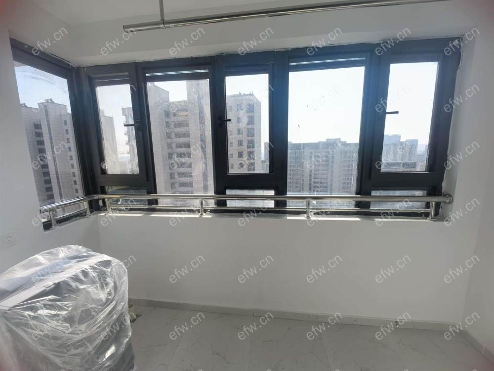 天明家园一期精装3室  随时看房 拎包入住