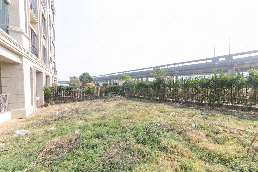 高端改善住宅 土地 毛坯交付