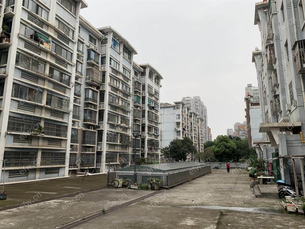 民丰家园一期位置好，环境优雅，86平米精装2房