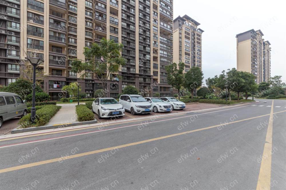 village位置好，环境优雅，area