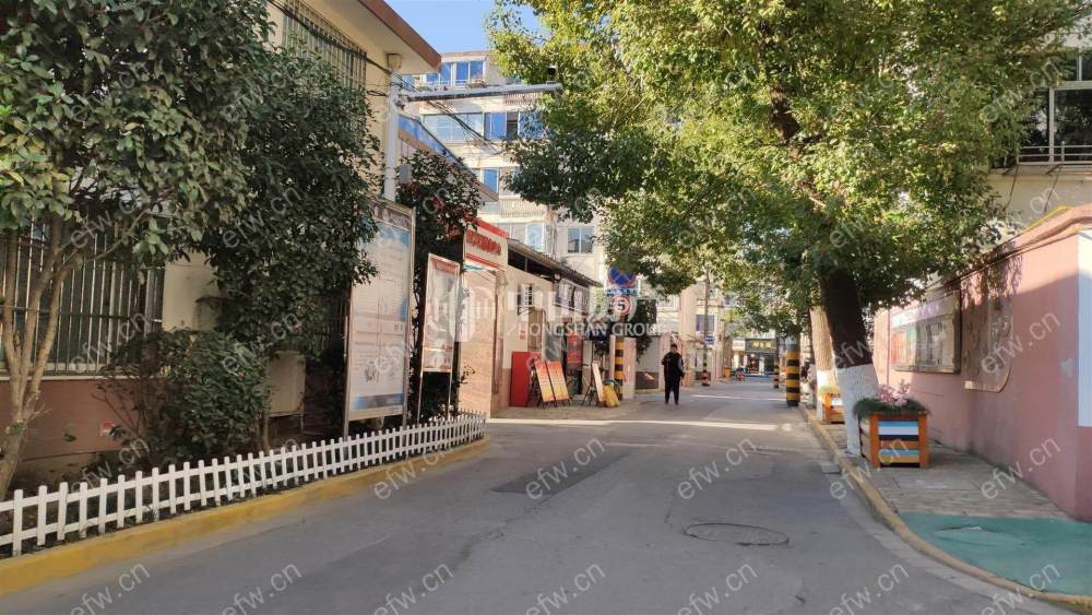 新出捡漏好房 三楼二卧室朝阳 户型采光皆好