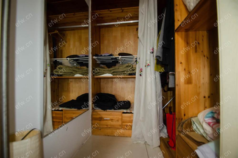二楼送二十几平阳光房    精装自住保养很好