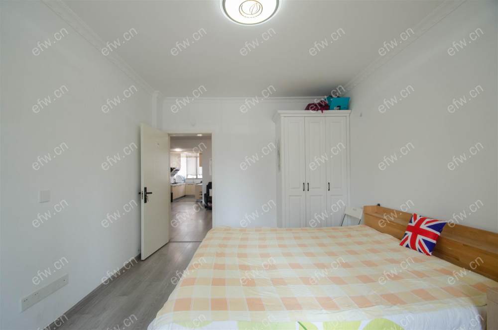 时尚简约装修保养较好二卧室朝阳拎包入住全