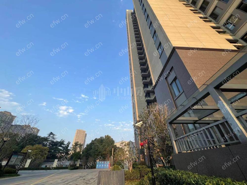世茂璀璨泱上 3室2厅     为了看房