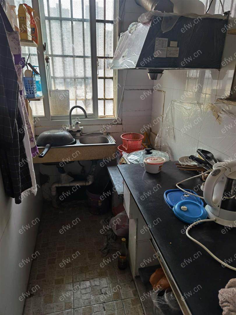 芦庄六区精装1室  随时看房 拎包入住