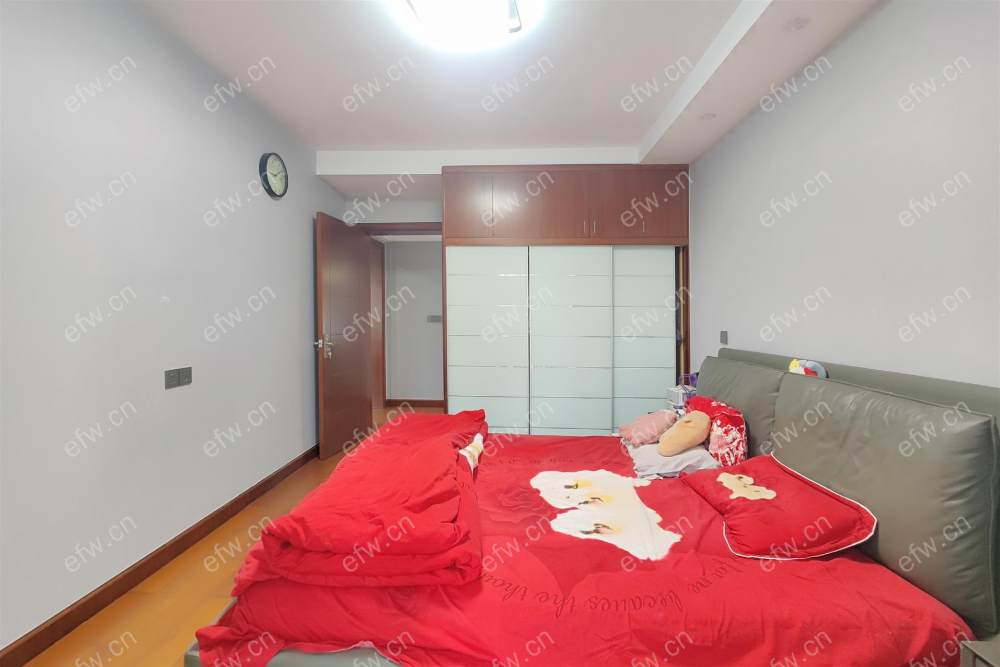 东坊雅居 3室2厅2卫 132.7平
