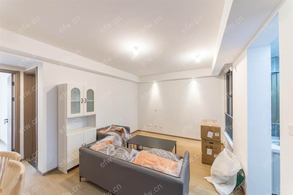 2房豪装拎包即住,新惠东里（锦数双河苑）尽享优雅品质,多重阳台+飘窗