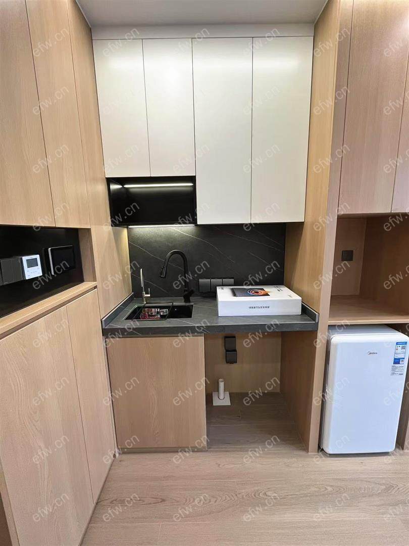 香槟街铂悦府精装整租一室