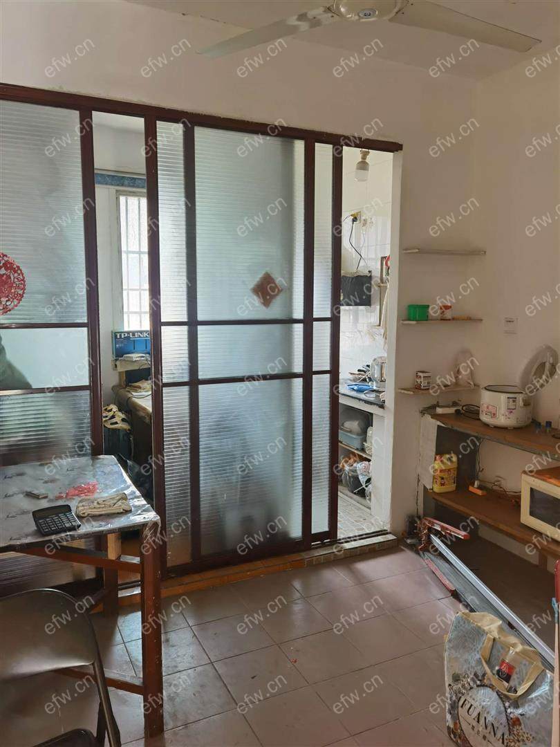 芦庄六区精装1室  随时看房 拎包入住