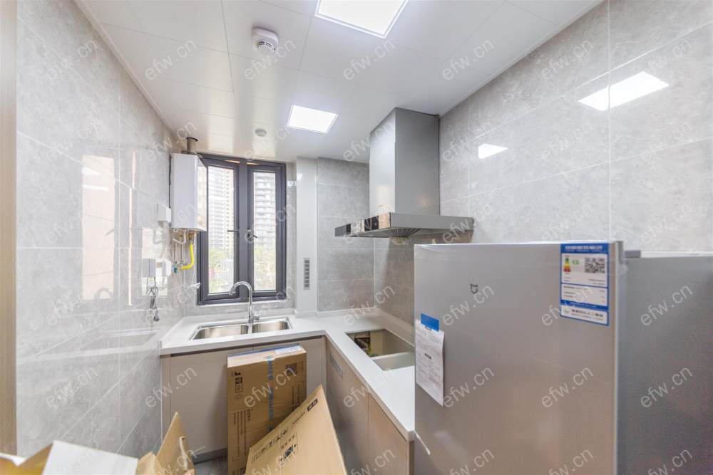 2房豪装拎包即住,新惠东里（锦数双河苑）尽享优雅品质,多重阳台+飘窗