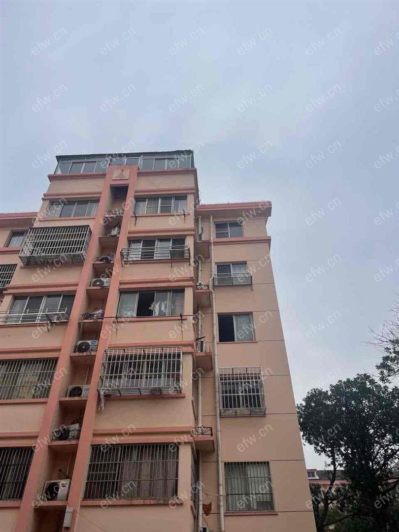 简装三房 顶带复 得房率高 诚意出售