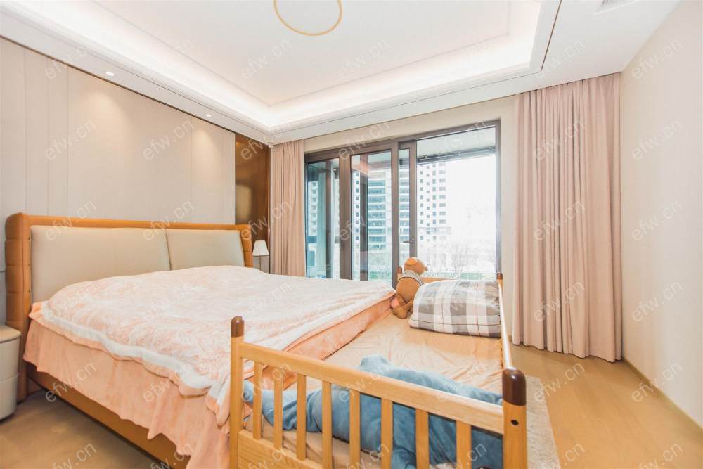 低密度社区 纯叠墅 中叠带花园