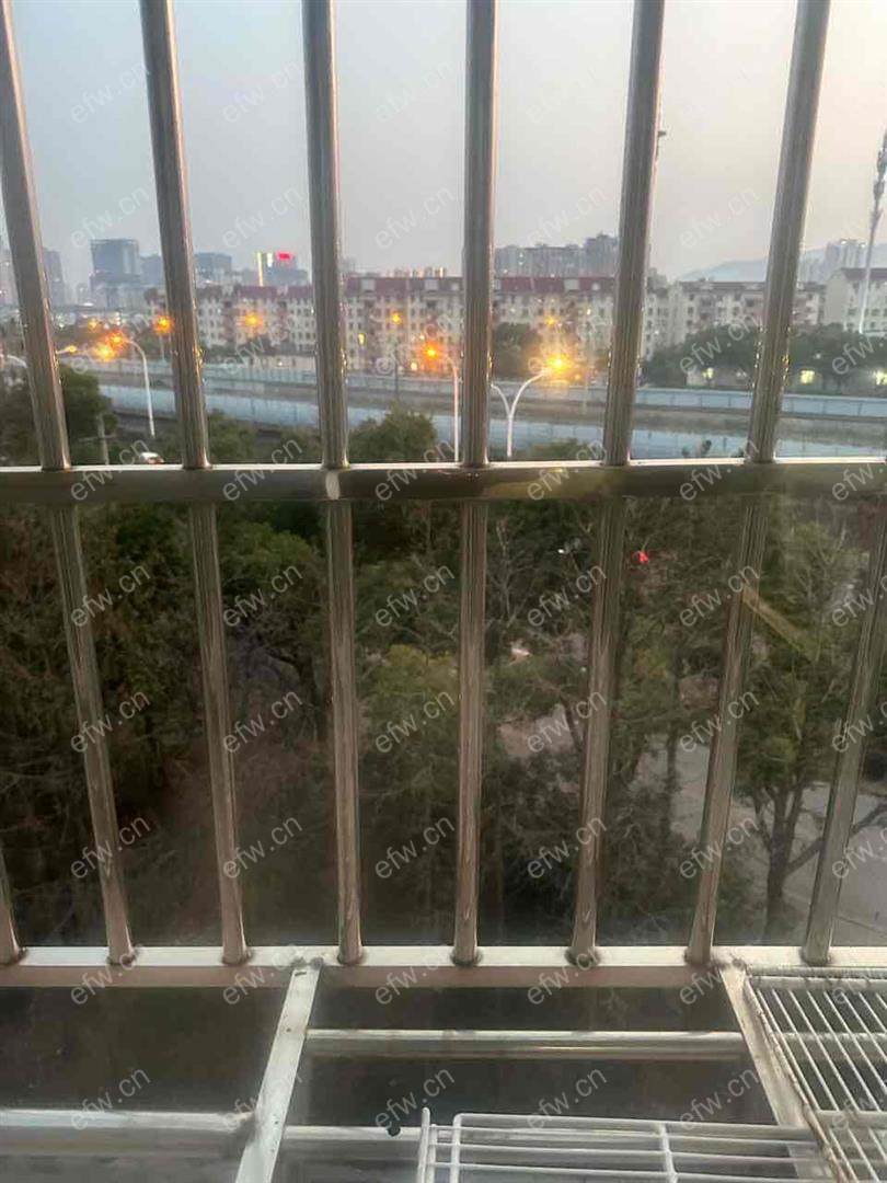 房东诚心出租