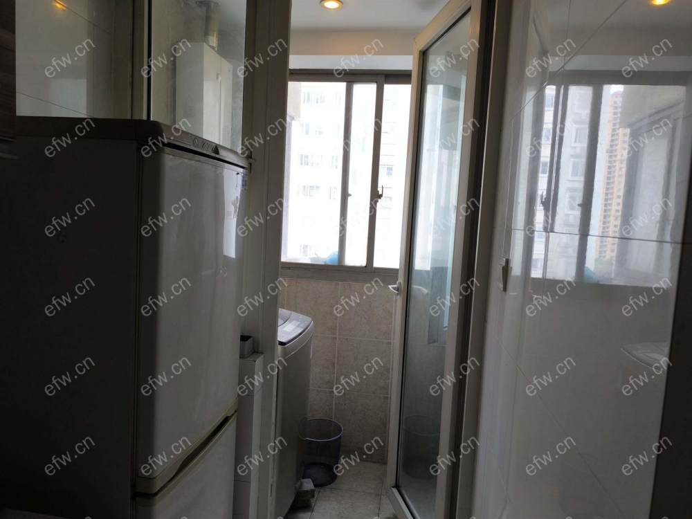 广晟苑精装1室  随时看房 拎包入住，看房钥匙在楼下易居房友