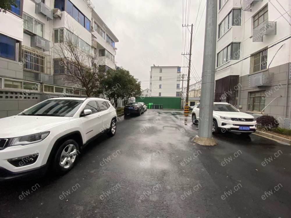 荣巷新村 3室1厅看房联系房东