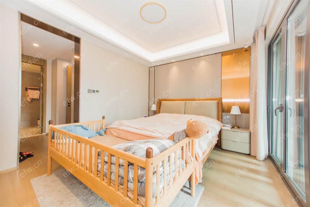 低密度社区 纯叠墅 中叠带花园